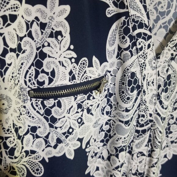 INC Tunic Top Navy White Large Business Casual Classy Elegant NWOT - Picture 3 of 5